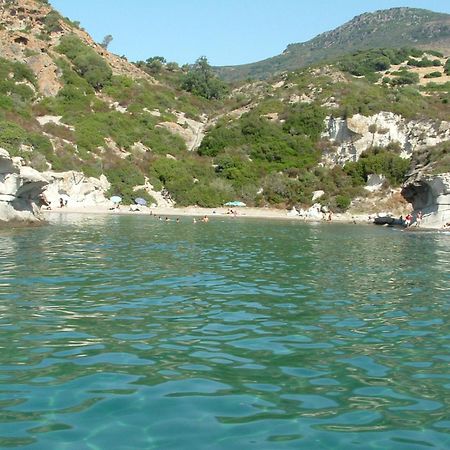 Hotel Villa Gli Asfodeli Tresnuraghes Екстериор снимка