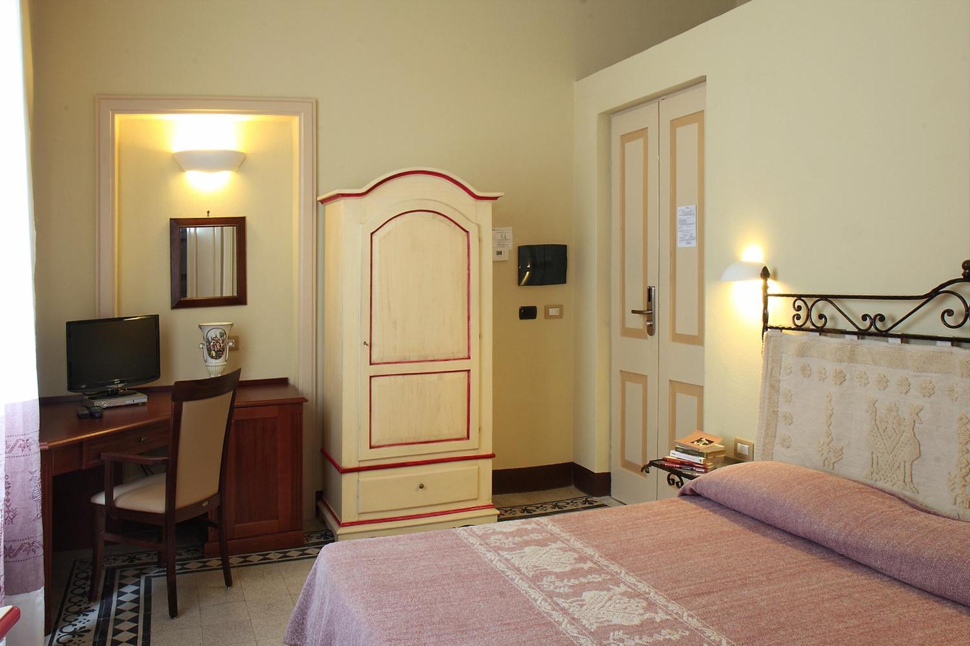 Hotel Villa Gli Asfodeli Tresnuraghes Стая снимка
