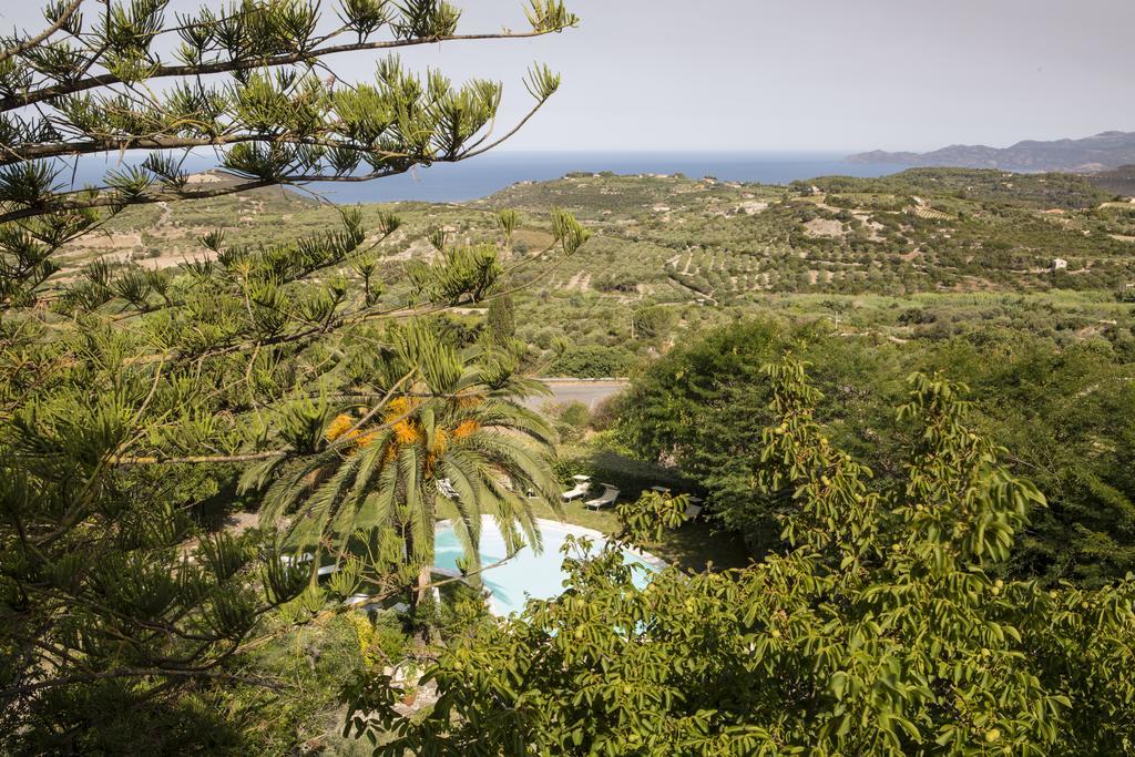 Hotel Villa Gli Asfodeli Tresnuraghes Екстериор снимка
