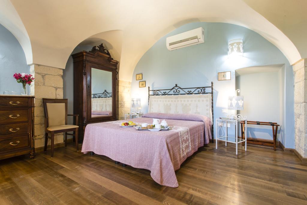 Hotel Villa Gli Asfodeli Tresnuraghes Екстериор снимка