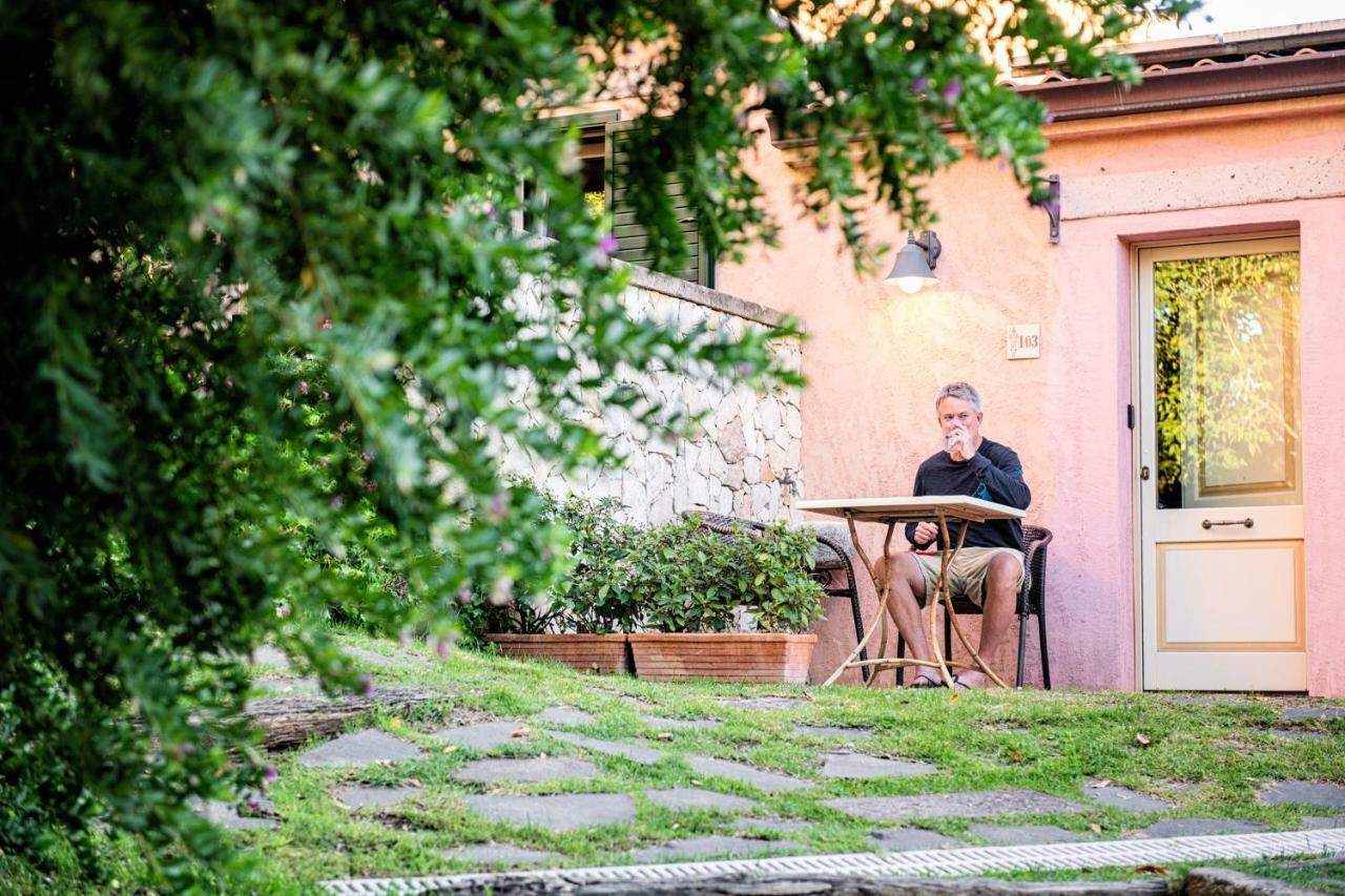 Hotel Villa Gli Asfodeli Tresnuraghes Екстериор снимка
