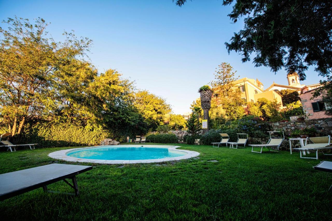 Hotel Villa Gli Asfodeli Tresnuraghes Екстериор снимка