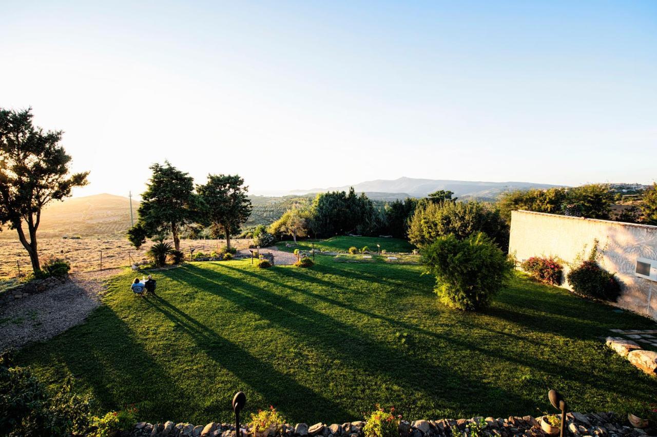 Hotel Villa Gli Asfodeli Tresnuraghes Екстериор снимка