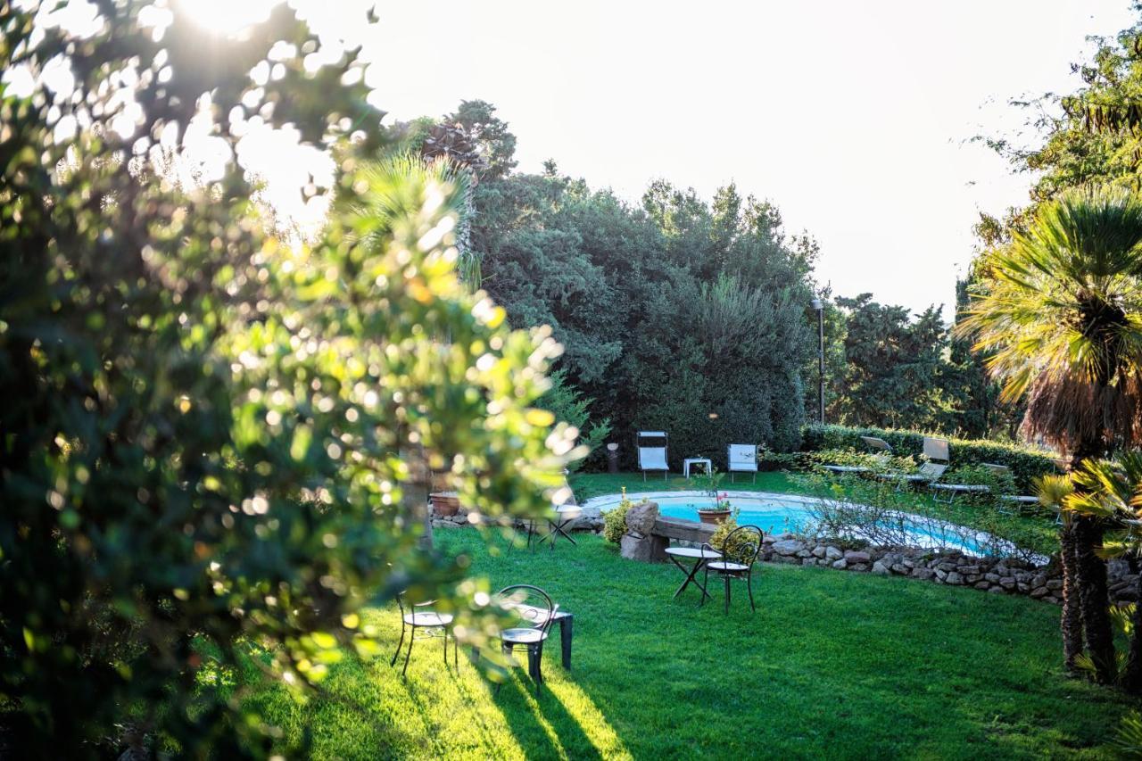 Hotel Villa Gli Asfodeli Tresnuraghes Екстериор снимка